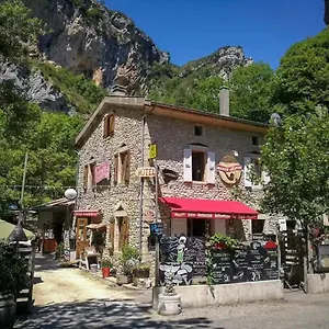 Le Moulin De La Pipe Hotel