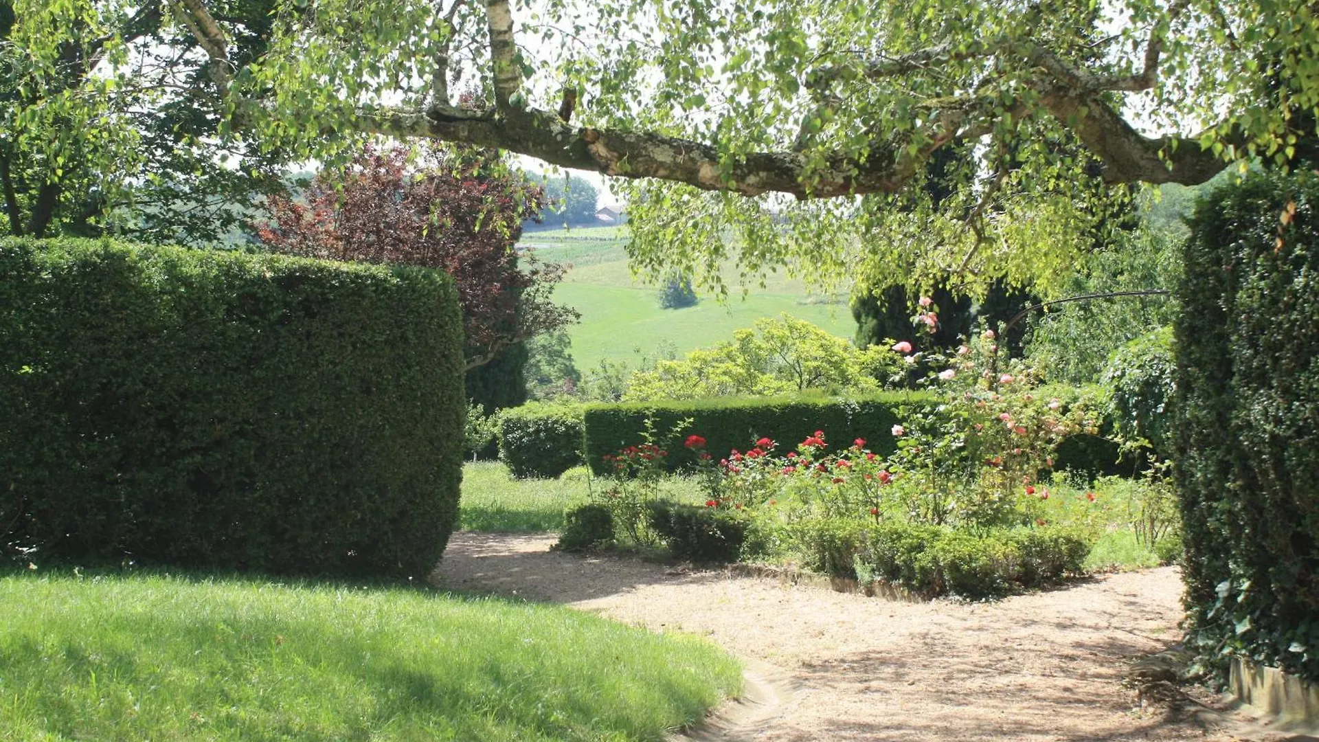 Domaine De Montclair Bed & Breakfast Pommiers